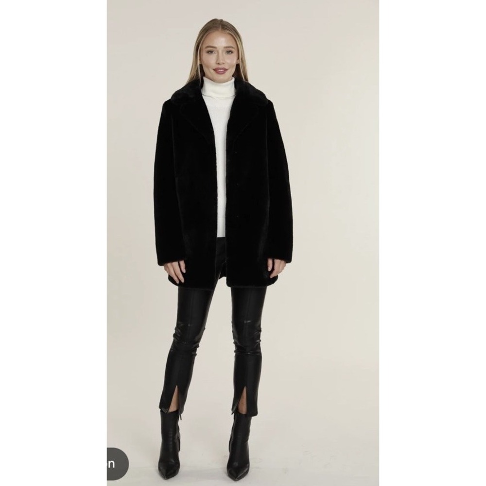 DOLCE CABO Mid Length Plush Faux Fur Coat NWT SIZE M
